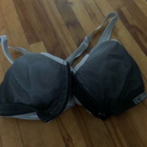 3/30 Victoria’s Secret sport bra